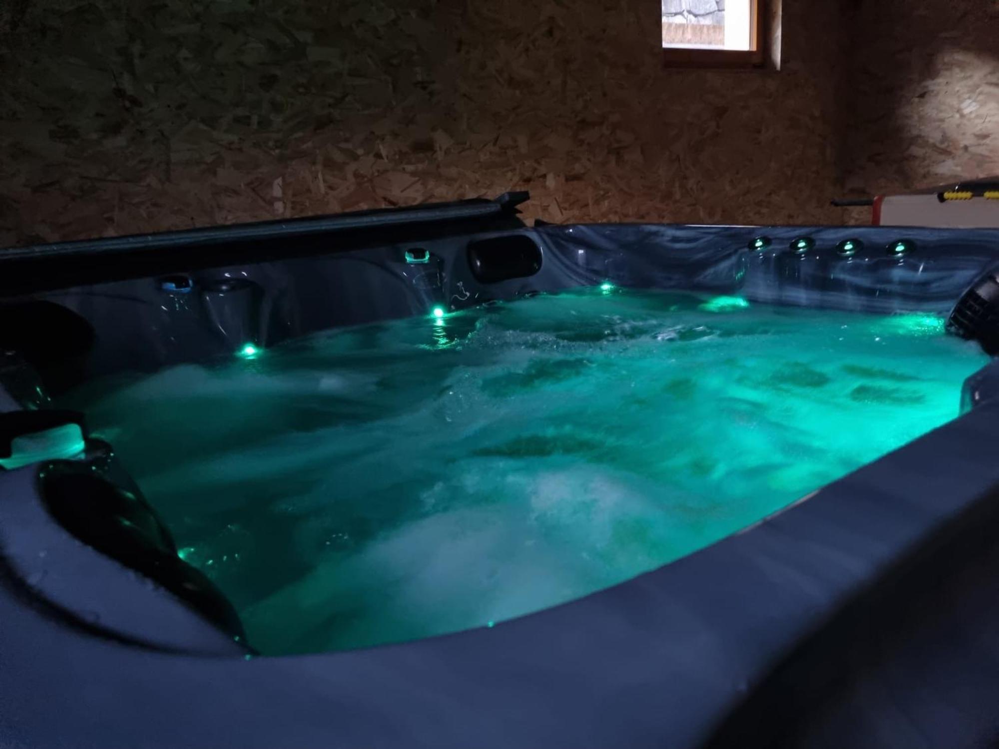 Les Randogodilleurs Avec Jacuzzi A 2Kms Des Pistes Et 350M Du Theatre Du Peuple ! Villa Bussang Exterior photo